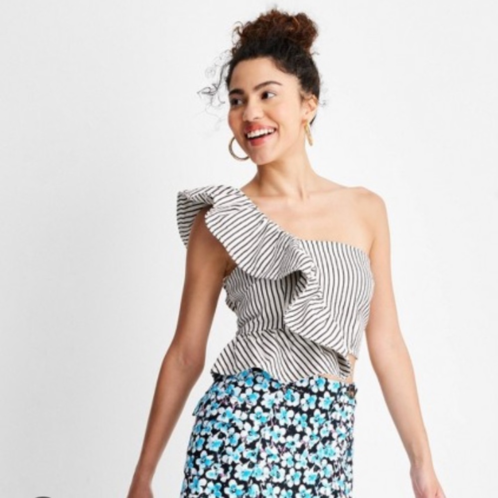 Striped One-Shoulder Ruffle Top - Picture 4 of 8